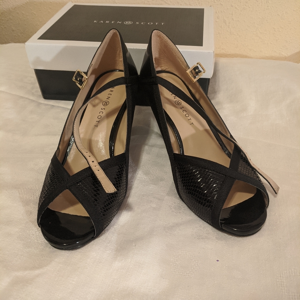 Karen Scott black high heels